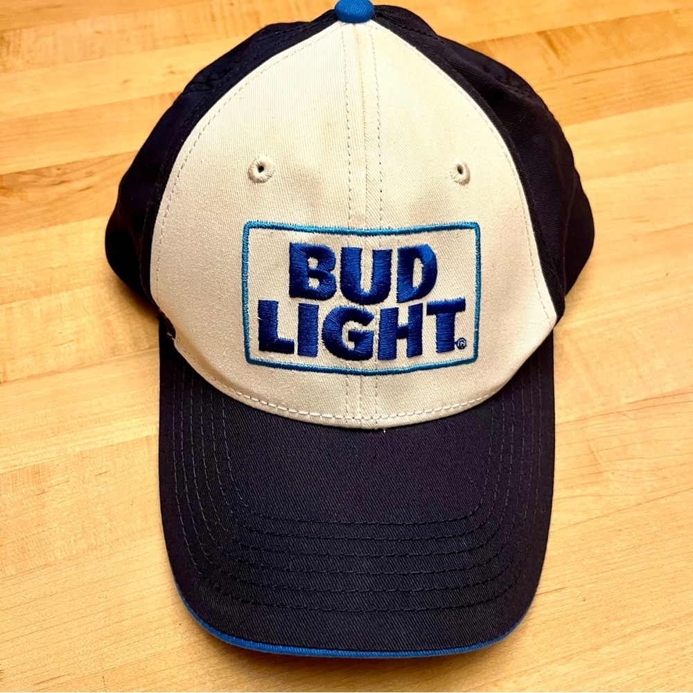 Vintage Bud Light baseball cap hat. Adjustable snap back Unisex. Great condition